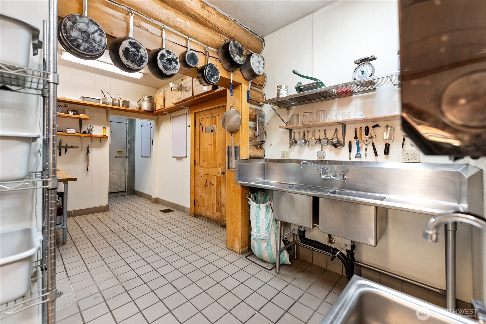 31 Early Winters Drive , Mazama, WA 98833