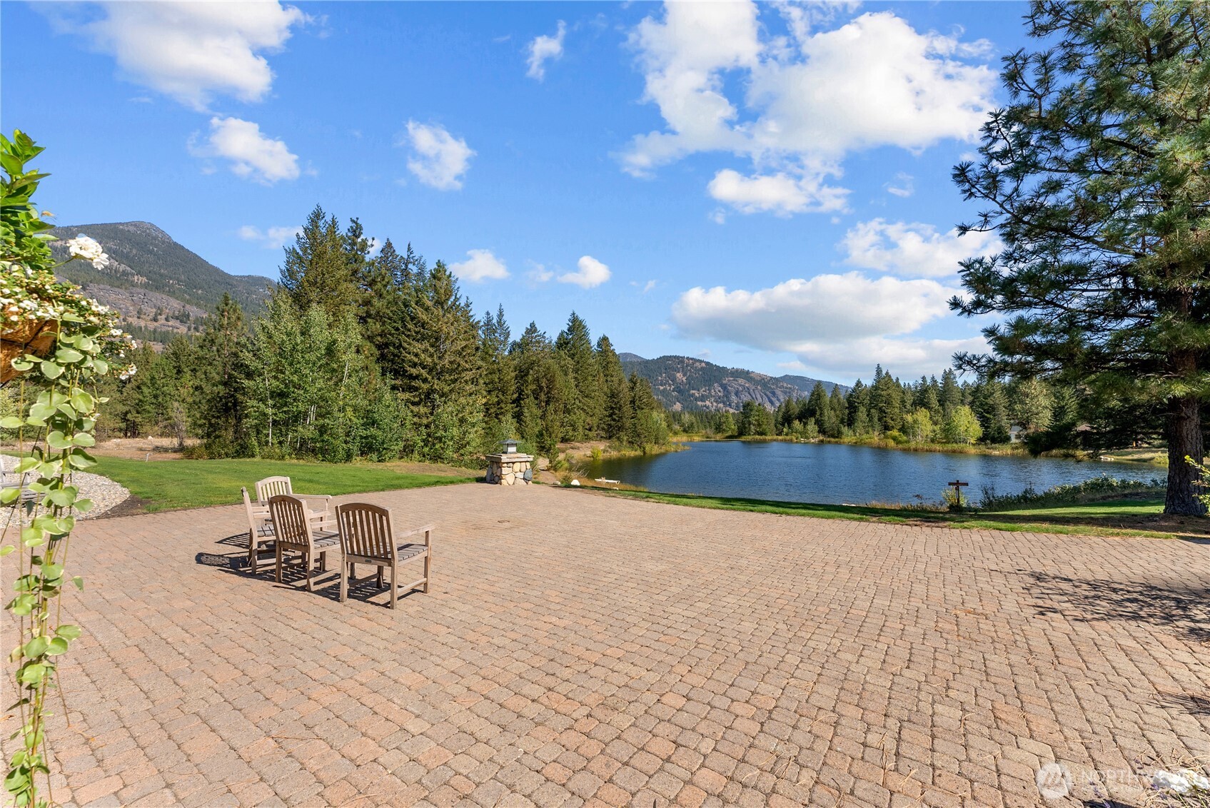 31 Early Winters Drive , Mazama, WA 98833