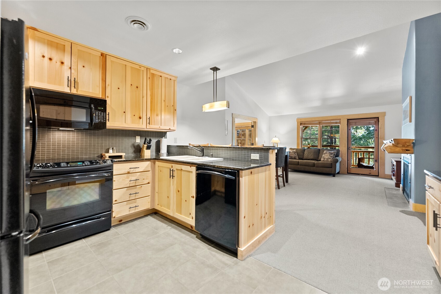 31 Early Winters Drive , Mazama, WA 98833