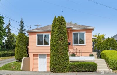 1911 13th Street , Everett, WA 98201-1659 - Photo 1
