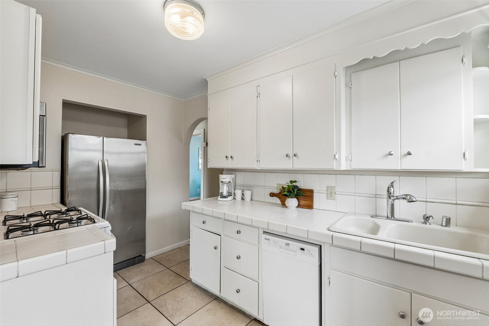 1911 13th Street , Everett, WA 98201-1659