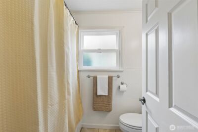1911 13th Street , Everett, WA 98201-1659 - Photo 16