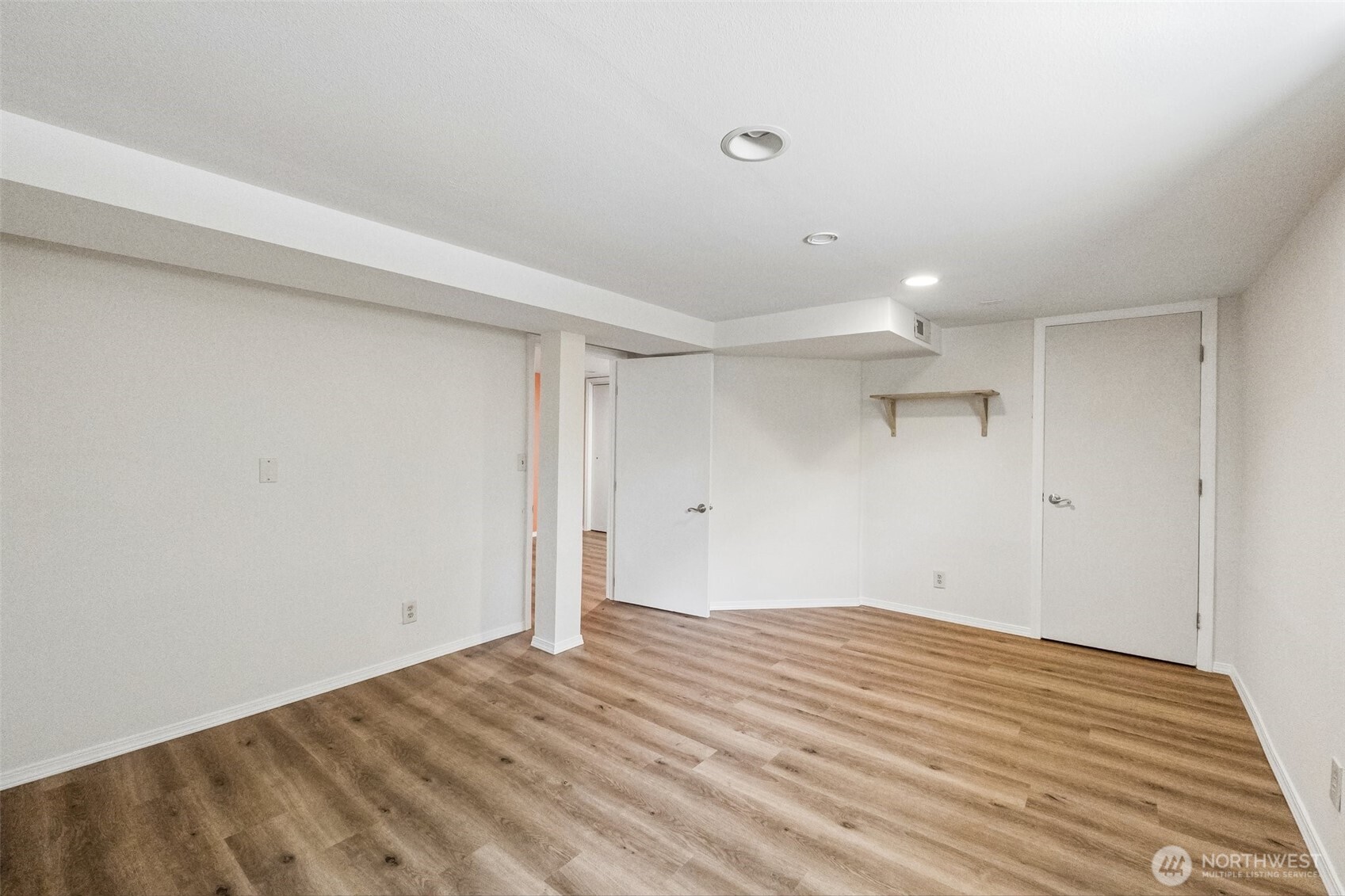 1911 13th Street , Everett, WA 98201-1659