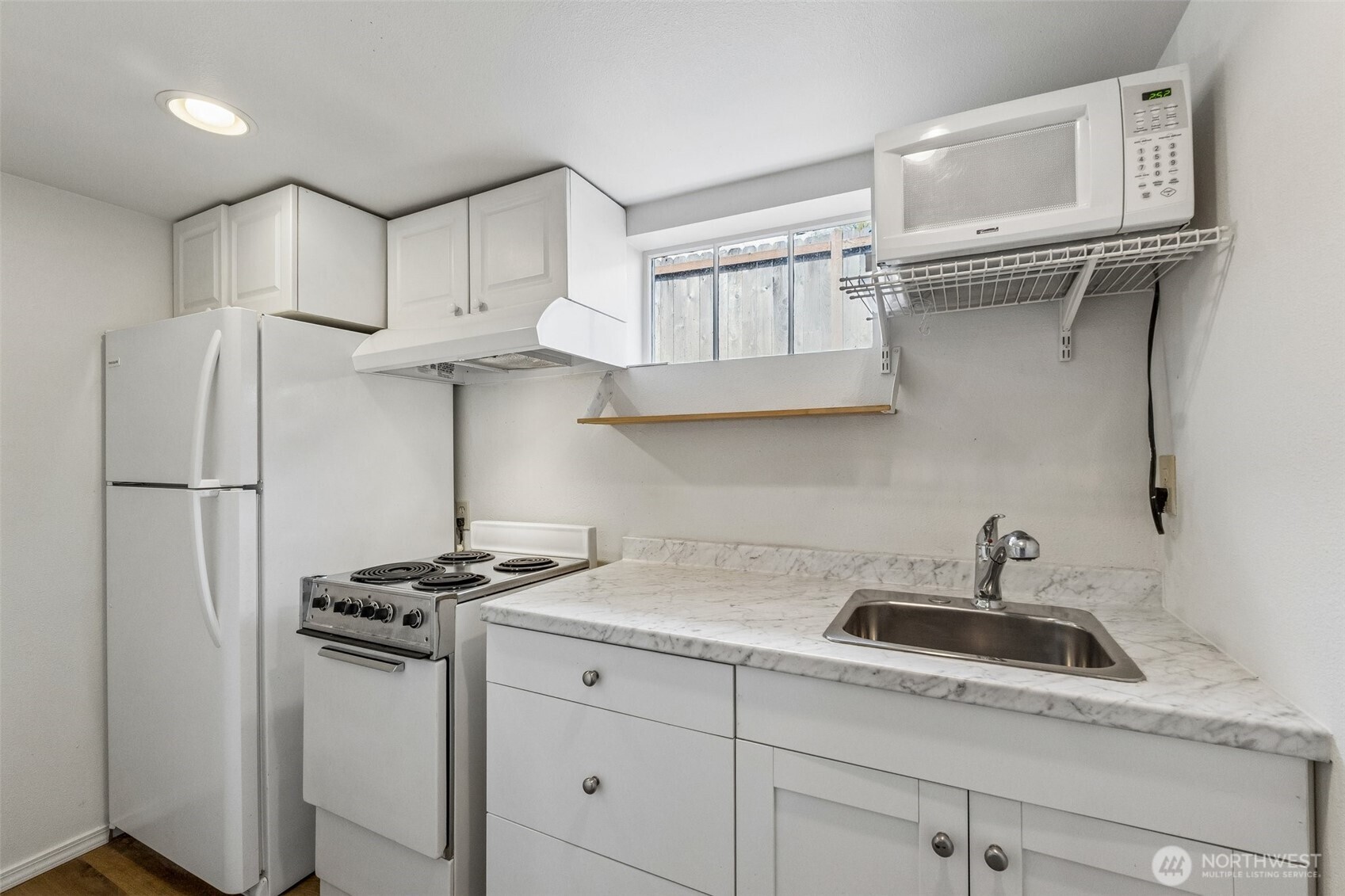 1911 13th Street , Everett, WA 98201-1659