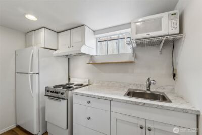 1911 13th Street , Everett, WA 98201-1659 - Photo 25