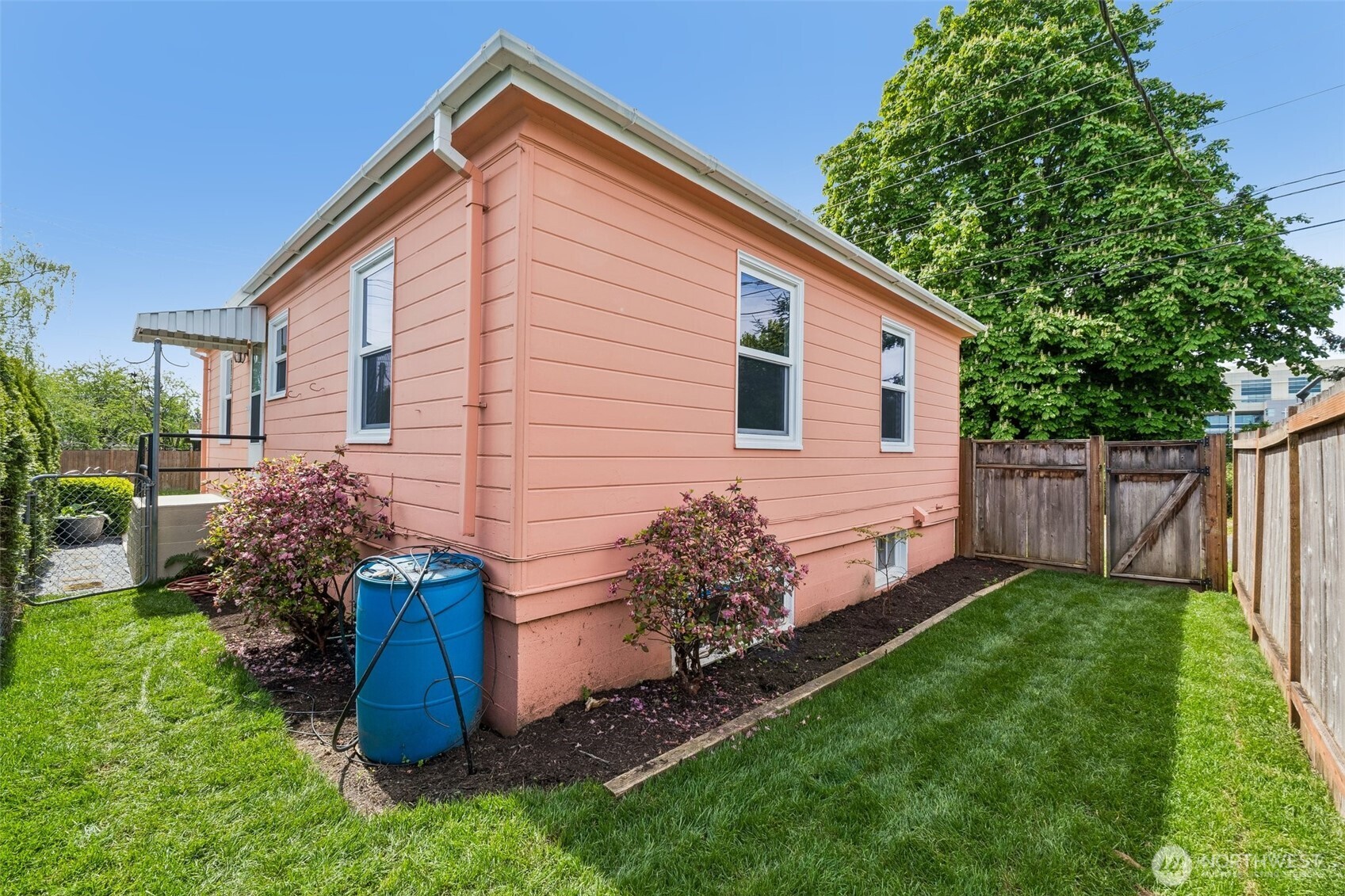 1911 13th Street , Everett, WA 98201-1659