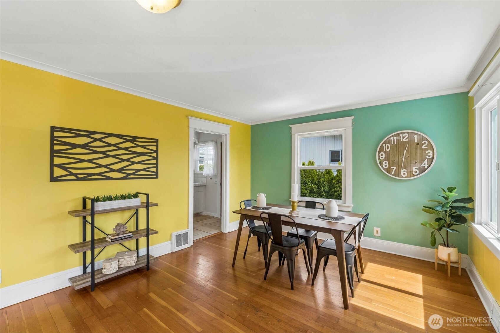1911 13th Street , Everett, WA 98201-1659