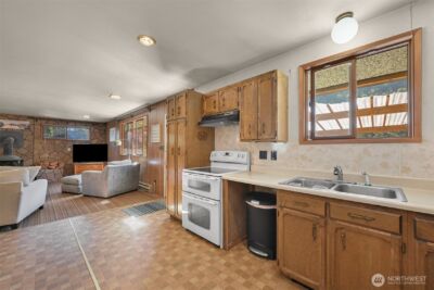 371 Lakeside Drive , Sedro Woolley, WA 98284 - Photo 11