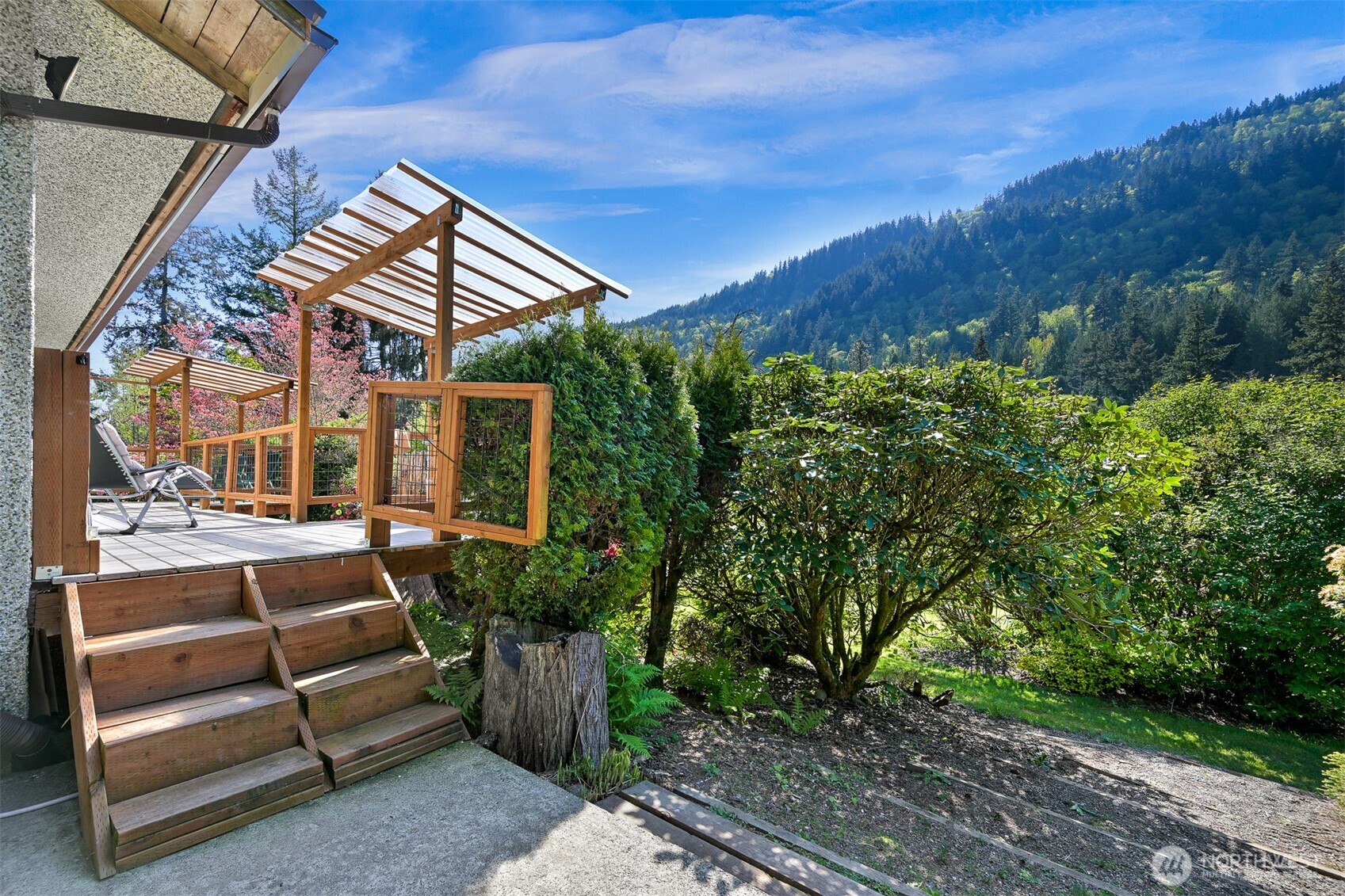 371 Lakeside Drive , Sedro Woolley, WA 98284