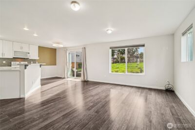 11839 79th Avenue S, Seattle, WA 98178 - Photo 5