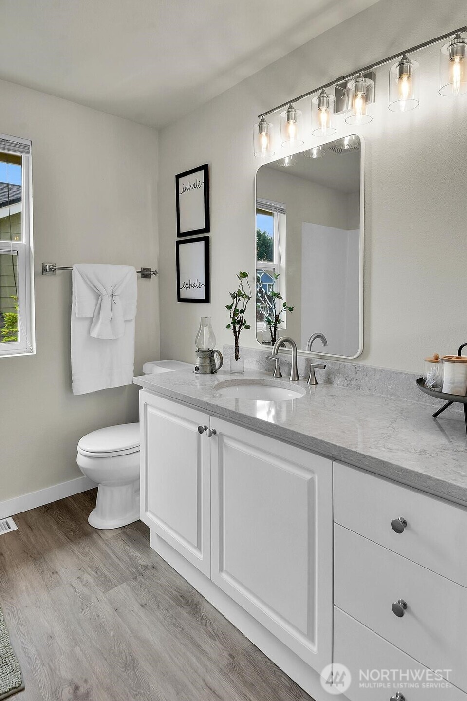 25052 SE 43rd Way , Sammamish, WA 98029