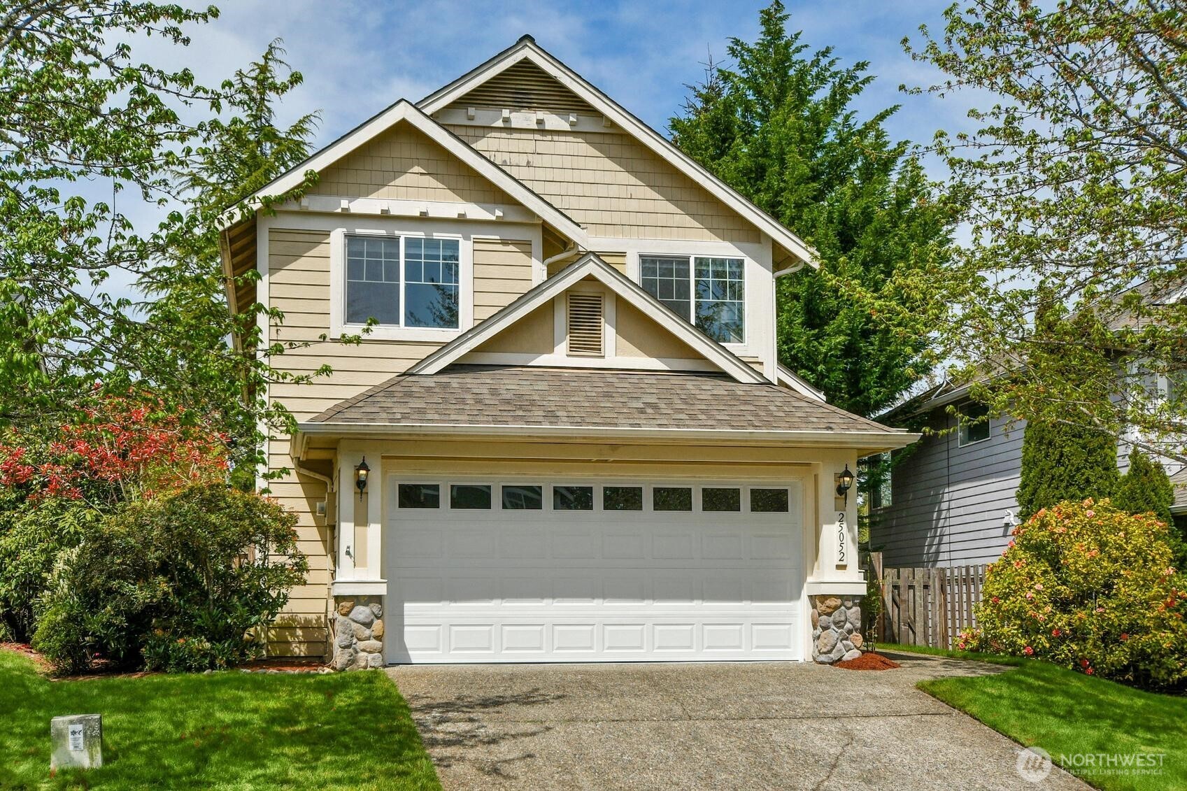 25052 SE 43rd Way , Sammamish, WA 98029