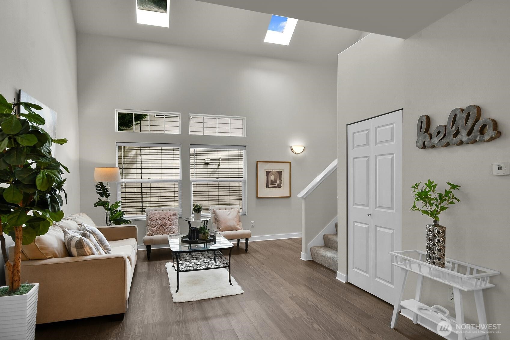 25052 SE 43rd Way , Sammamish, WA 98029