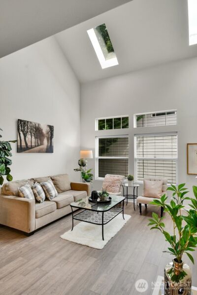 25052 SE 43rd Way , Sammamish, WA 98029 - Photo 5