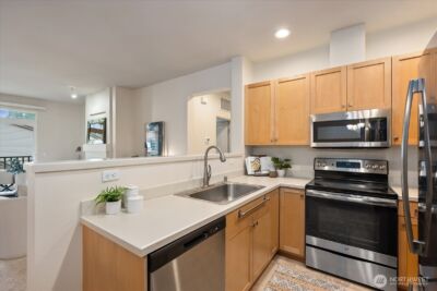 4486 248th Lane SE, Sammamish, WA 98029 - Photo 7
