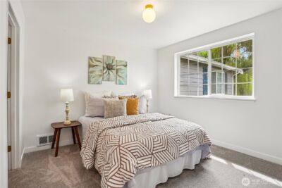 7118 NE 171st Lane , Kenmore, WA 98028 - Photo 10