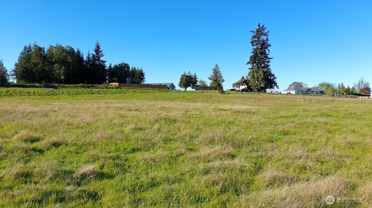 999 O'Brien Road , Port Angeles, WA 98362