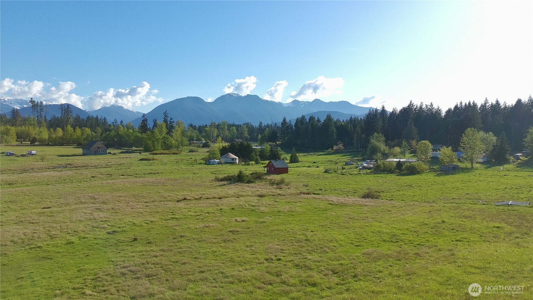 999 O'Brien Road , Port Angeles, WA 98362