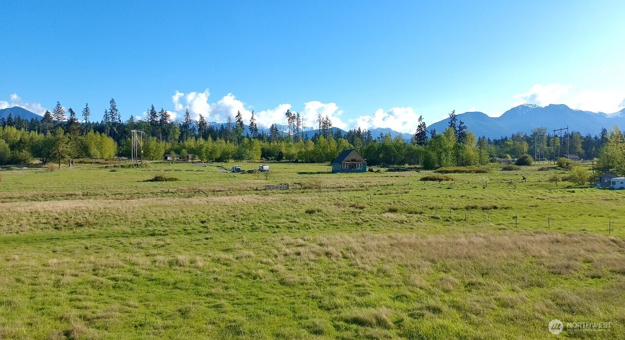 999 O'Brien Road , Port Angeles, WA 98362