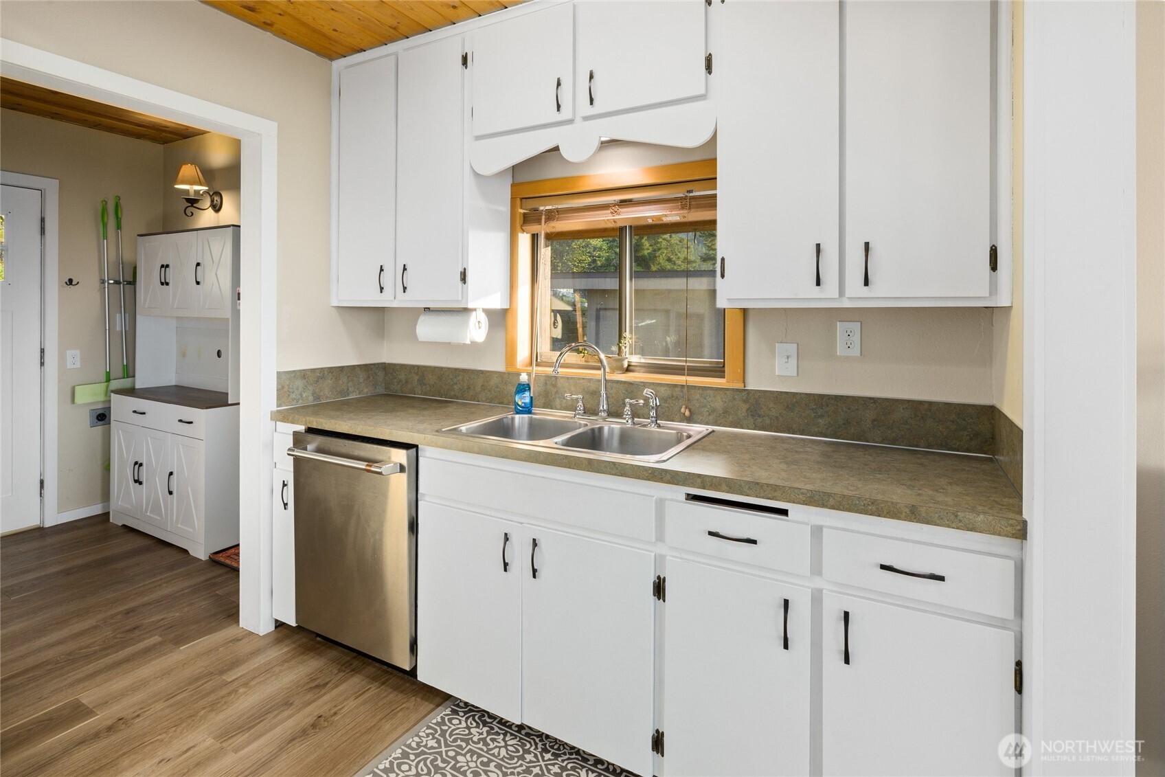 811 Horse Heaven Road , Cle Elum, WA 98922