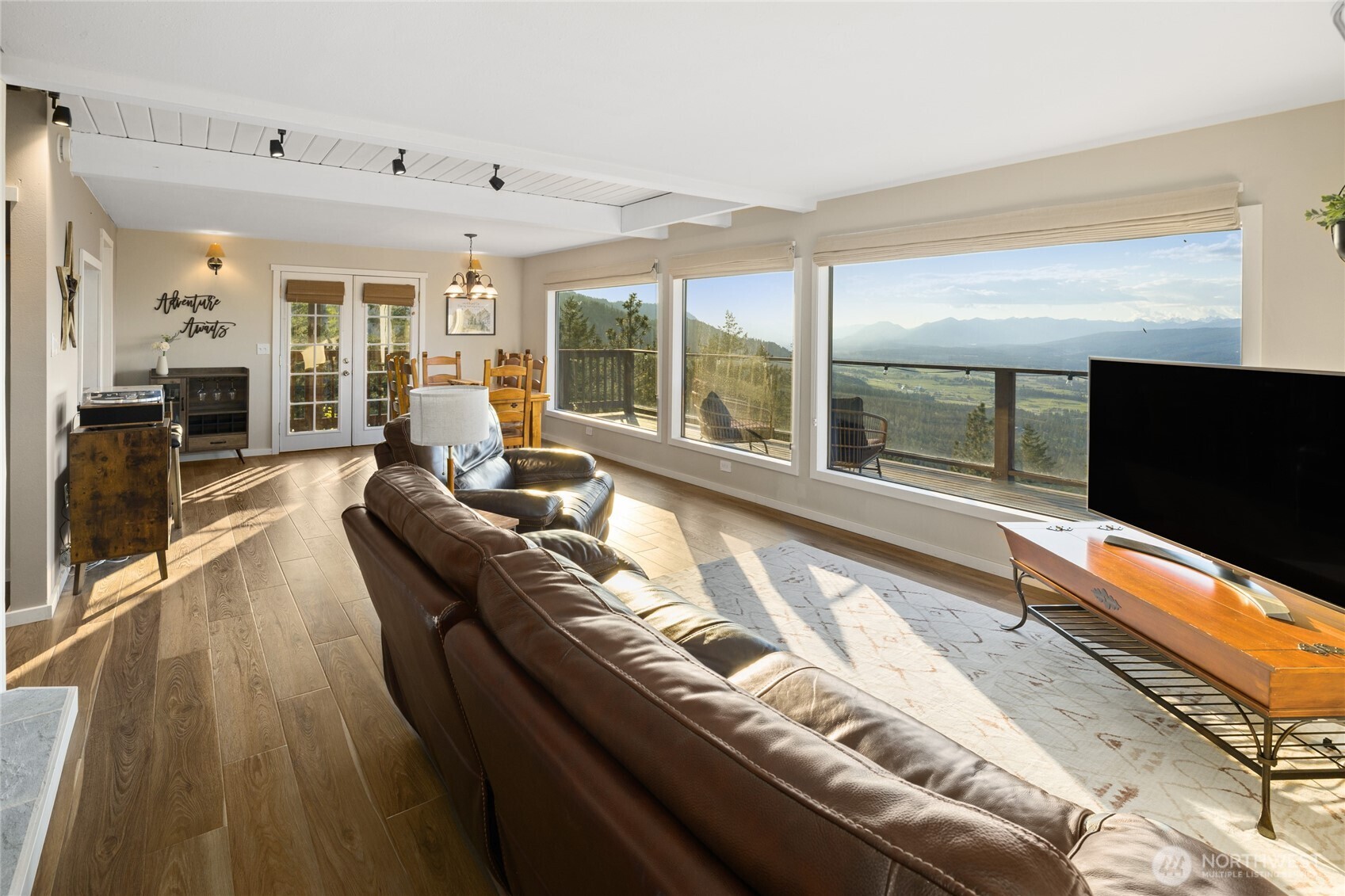 811 Horse Heaven Road , Cle Elum, WA 98922