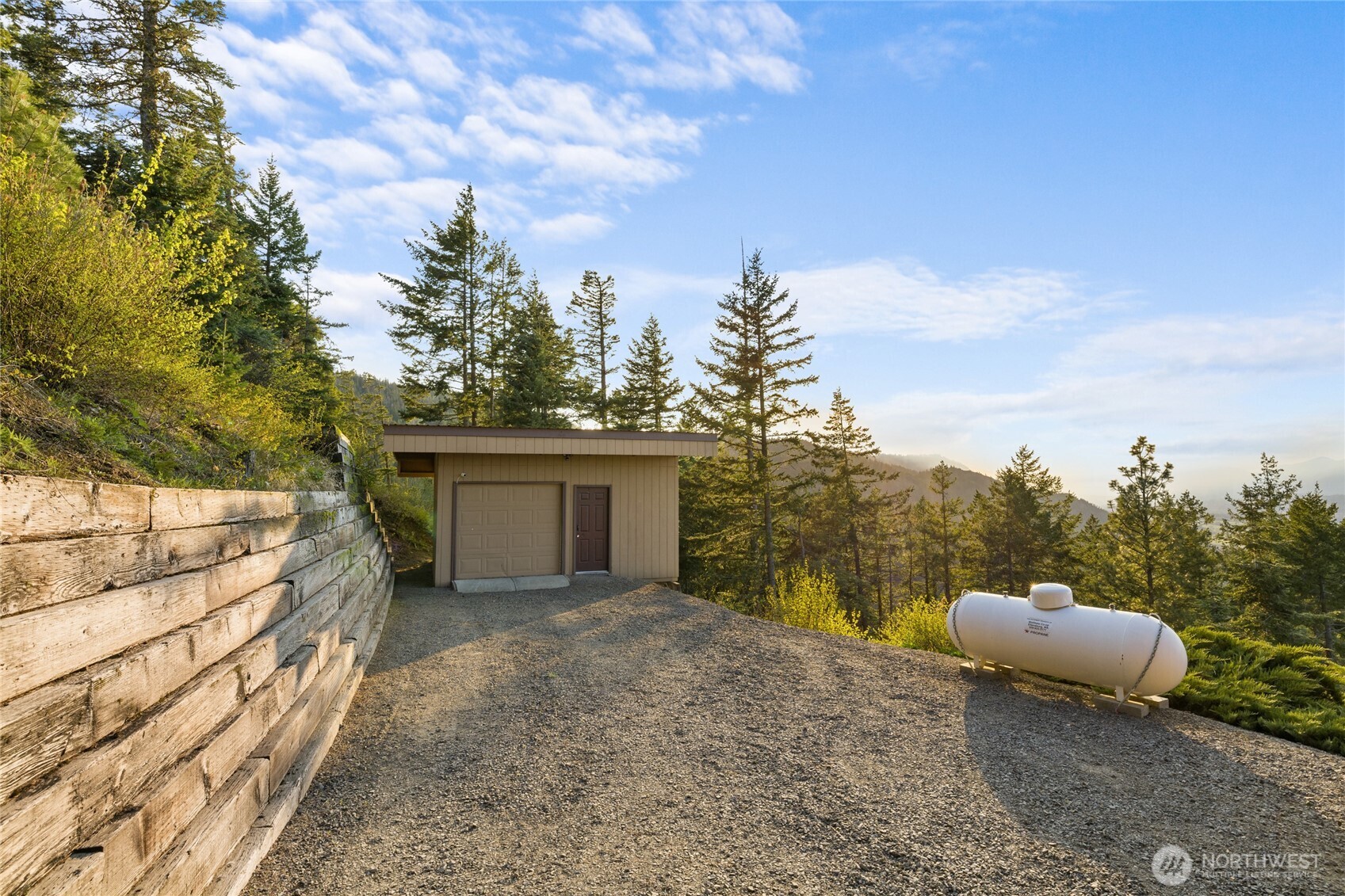 811 Horse Heaven Road , Cle Elum, WA 98922