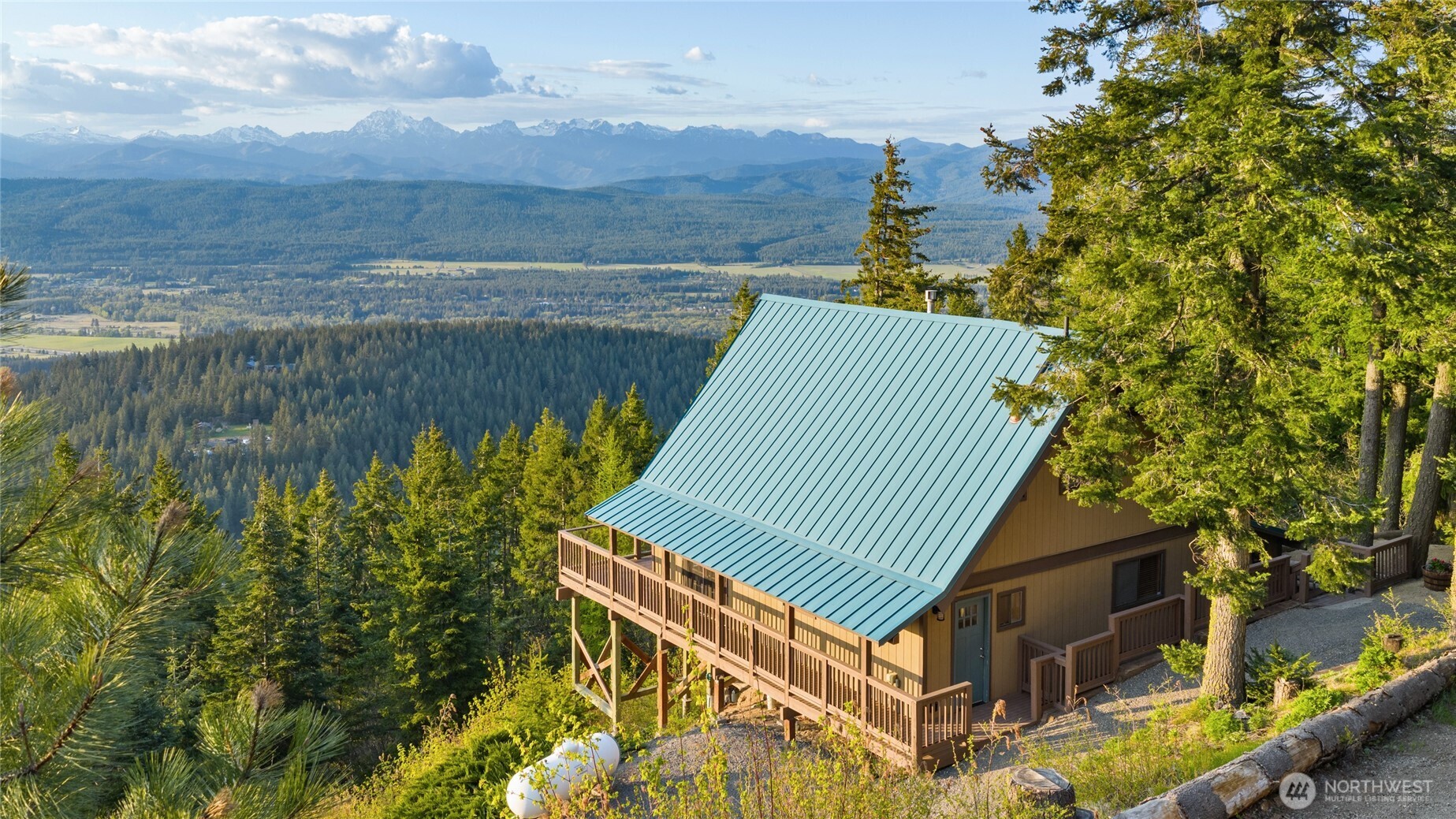 811 Horse Heaven Road , Cle Elum, WA 98922