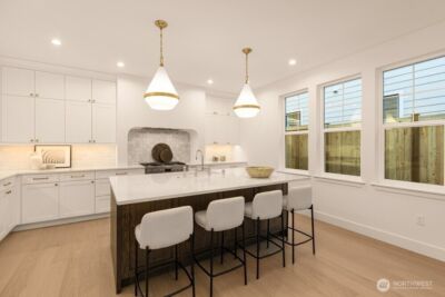 11610 NE 92nd Street , Kirkland, WA 98033 - Photo 12