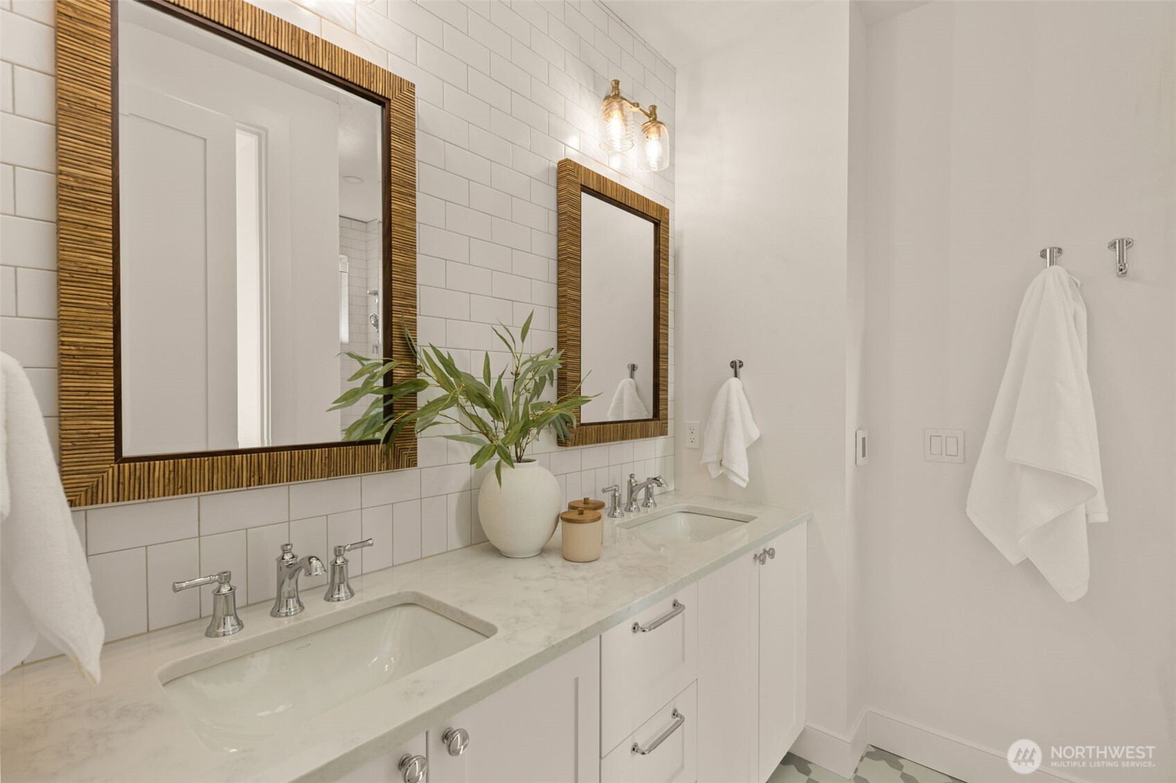 11608 NE 92nd Street , Kirkland, WA 98033