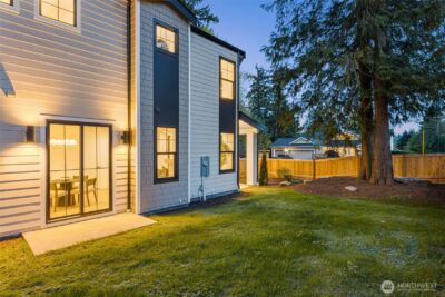 11608 NE 92nd Street , Kirkland, WA 98033 - Photo 32