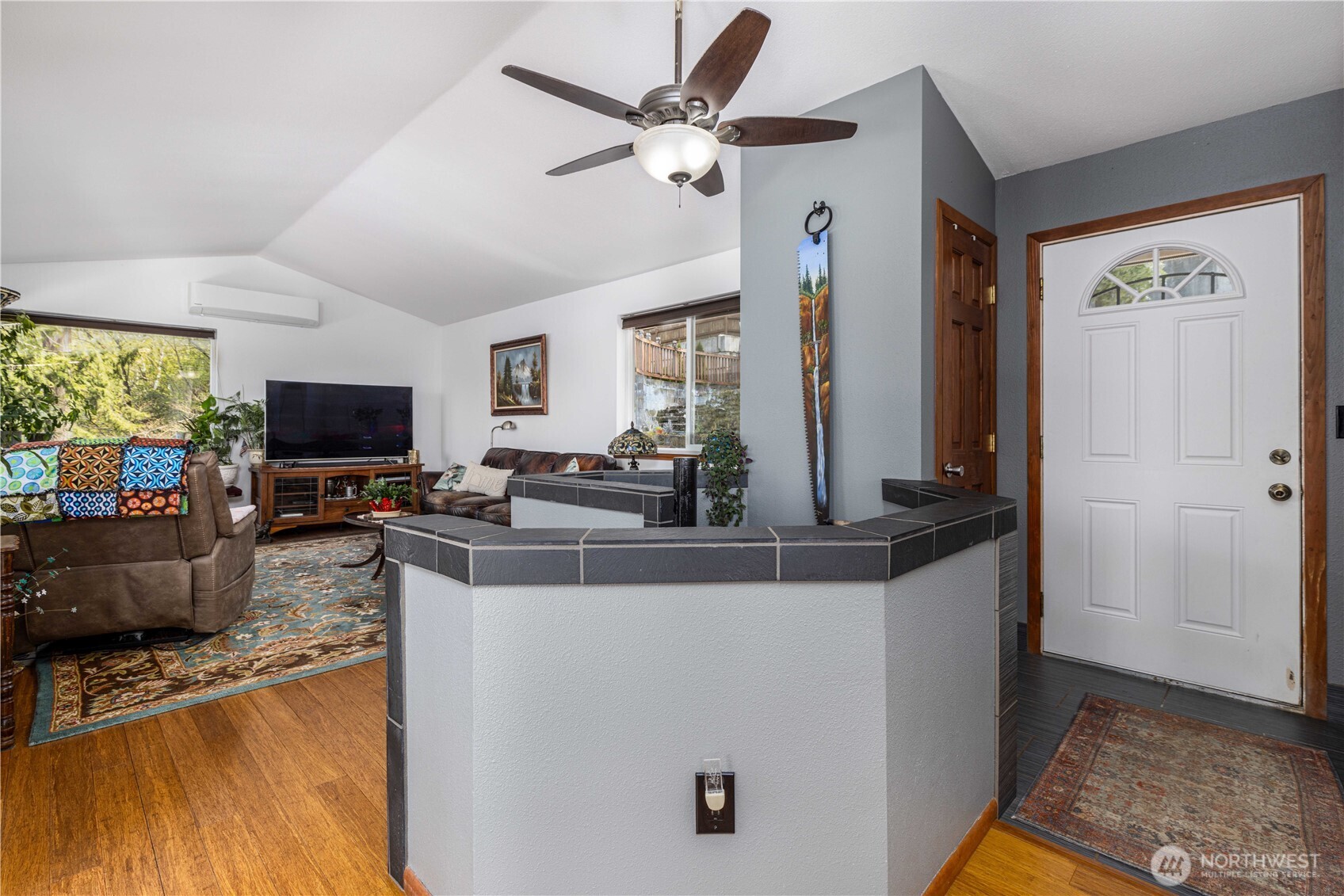 291 E Midway Lane , Shelton, WA 98584