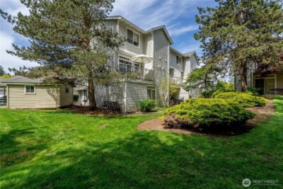 5400 Harbour Pointe Boulevard #J202, Mukilteo, WA 98275 - Photo 1