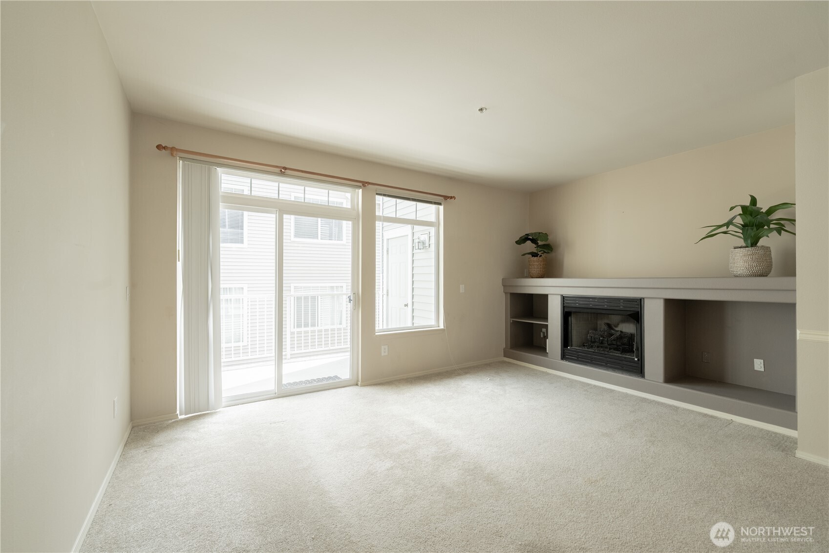 5400 Harbour Pointe Boulevard #J202, Mukilteo, WA 98275