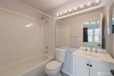 5400 Harbour Pointe Boulevard #J202, Mukilteo, WA 98275 - Photo 8