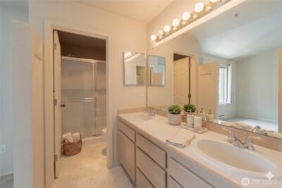 5400 Harbour Pointe Boulevard #J202, Mukilteo, WA 98275 - Photo 10