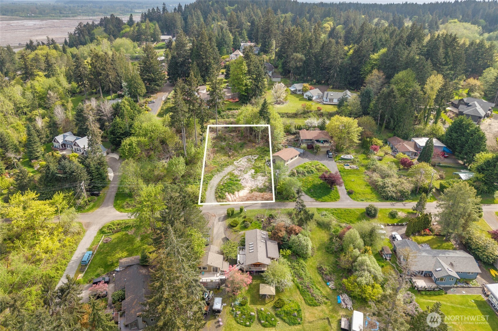 9737 Glacis Drive NE, Olympia, WA 98516
