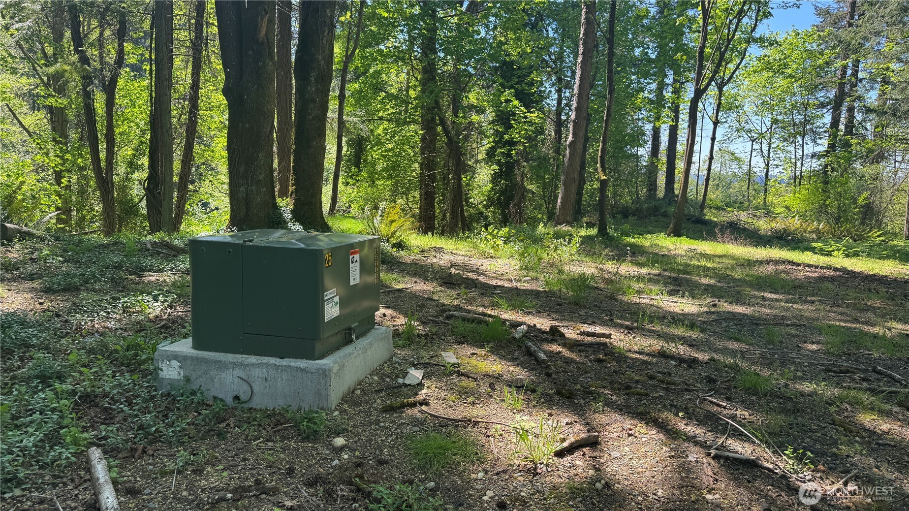 12820 SW Bank Rd , Vashon, WA 98070