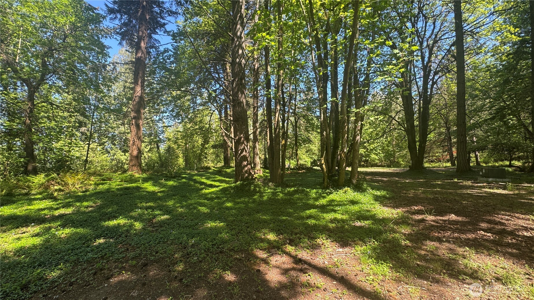 12820 SW Bank Rd , Vashon, WA 98070
