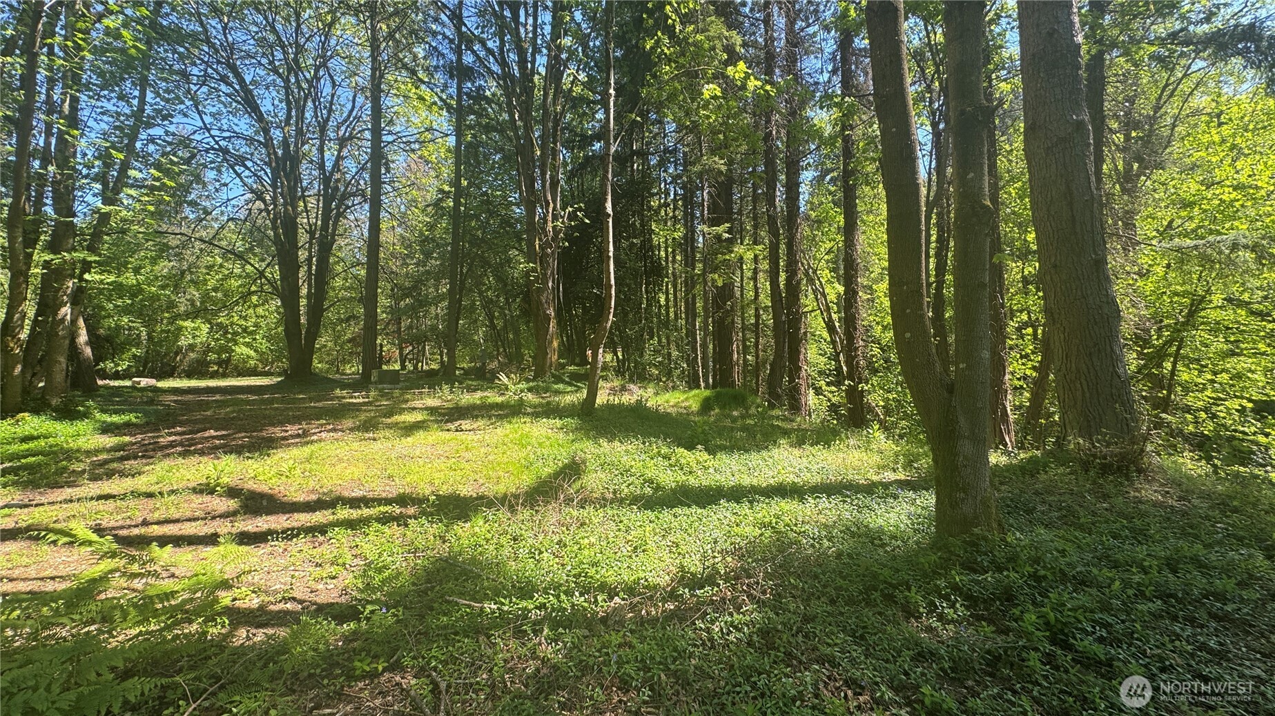 12820 SW Bank Rd , Vashon, WA 98070