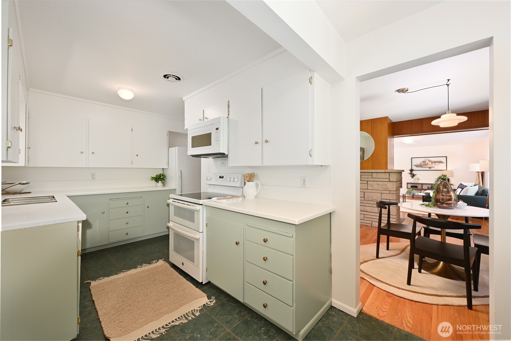 10801 12th Avenue NE, Seattle, WA 98125