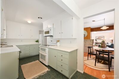 10801 12th Avenue NE, Seattle, WA 98125 - Photo 12