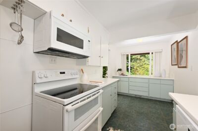 10801 12th Avenue NE, Seattle, WA 98125 - Photo 15