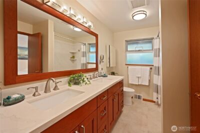 10801 12th Avenue NE, Seattle, WA 98125 - Photo 18