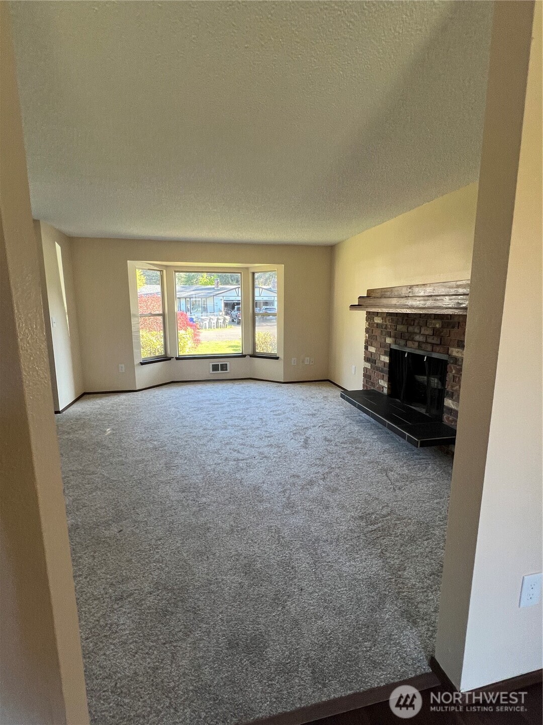 1521 1523 151st Street Ct S, Spanaway, WA 98387-8827