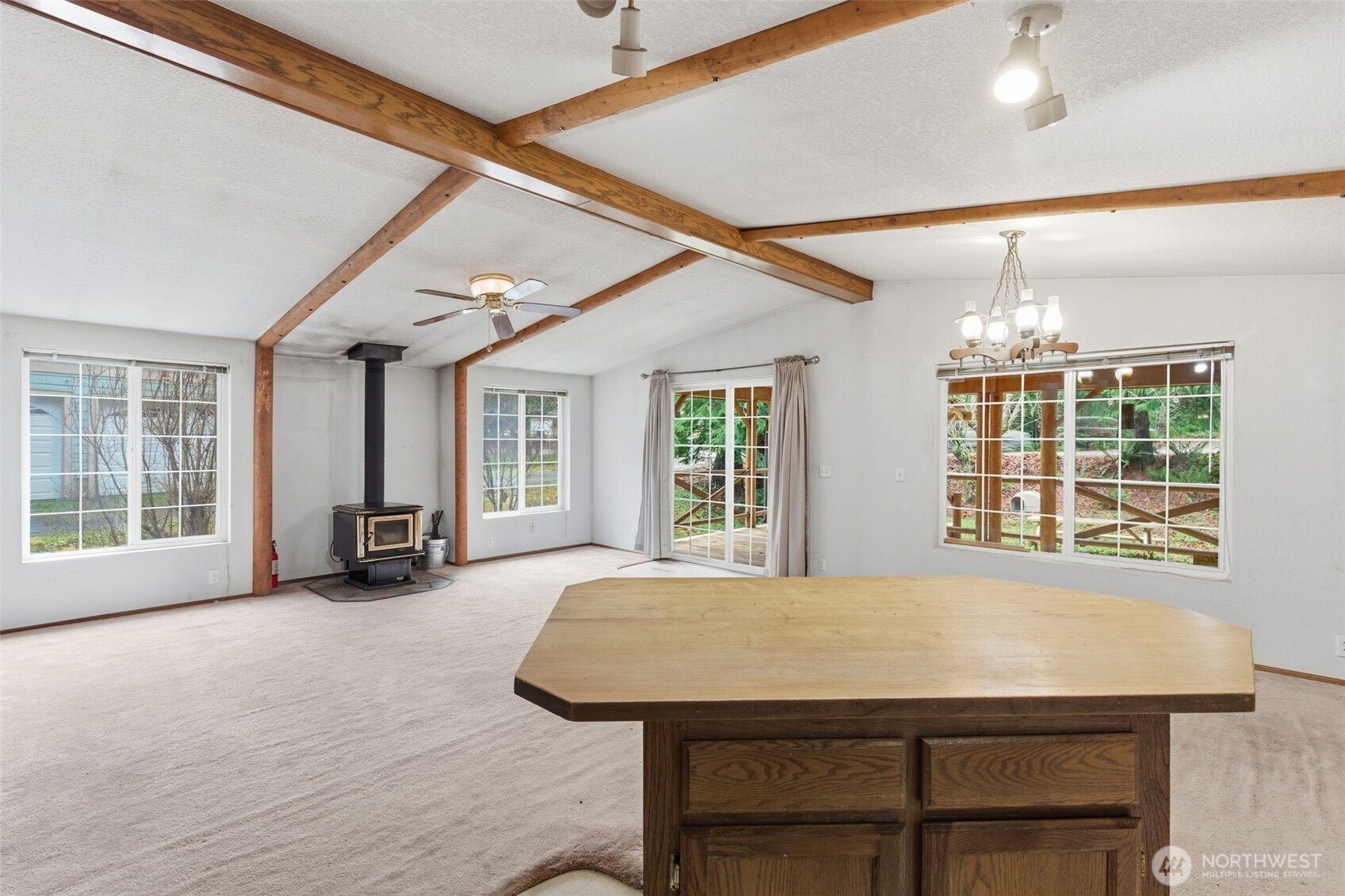 101 N Duckabush Drive N, Hoodsport, WA 98548