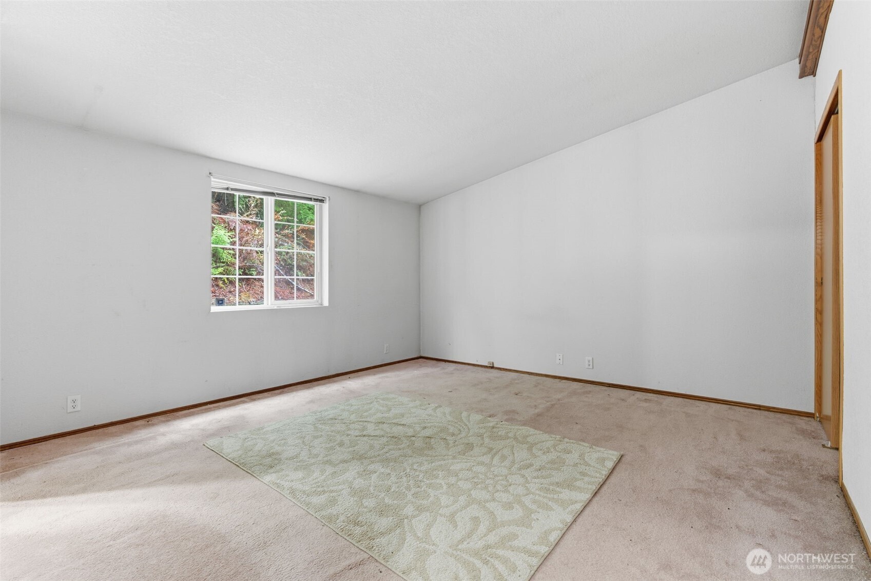 101 N Duckabush Drive N, Hoodsport, WA 98548