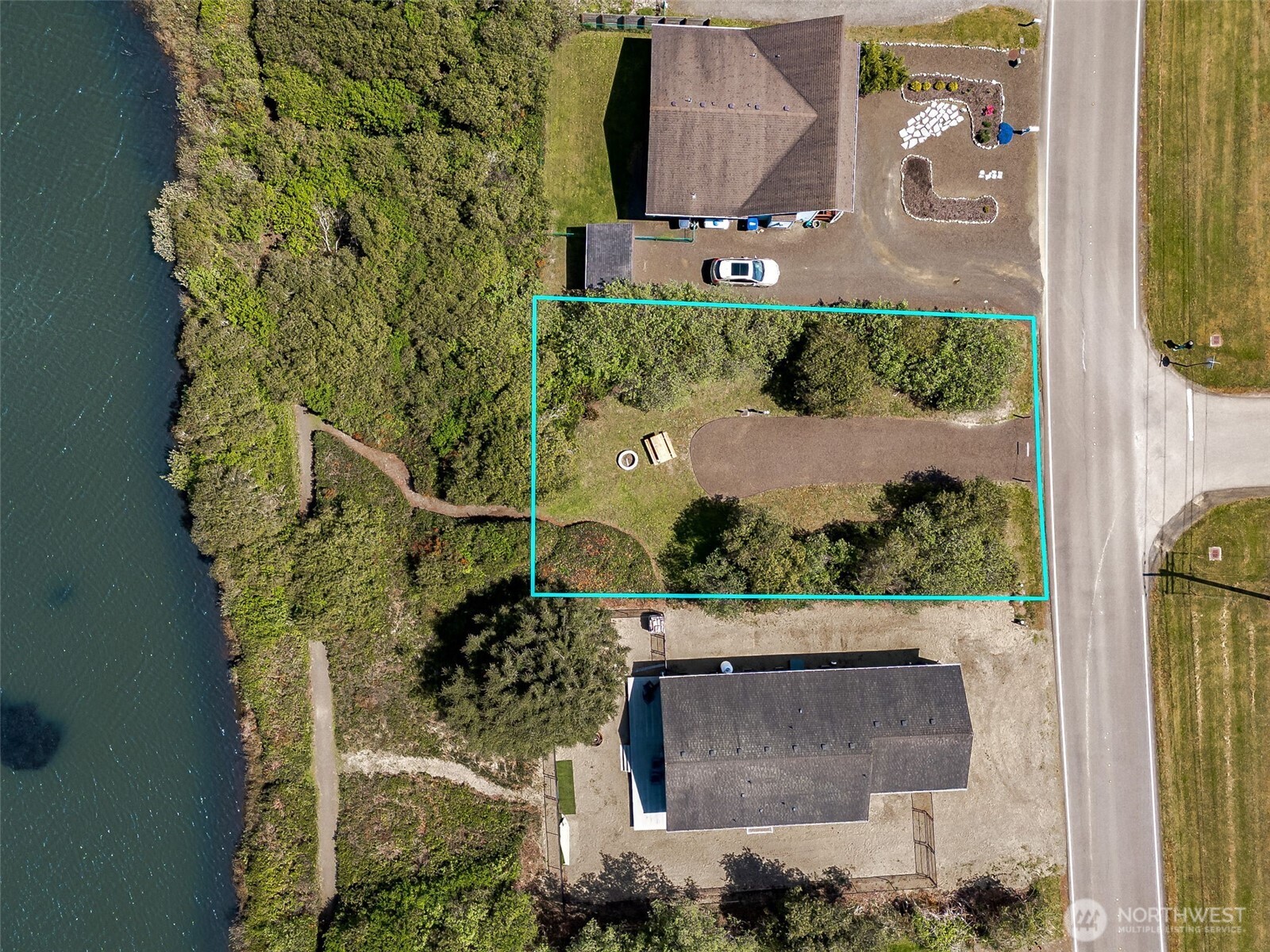 368 Marine View Drive SW, Ocean Shores, WA 98569