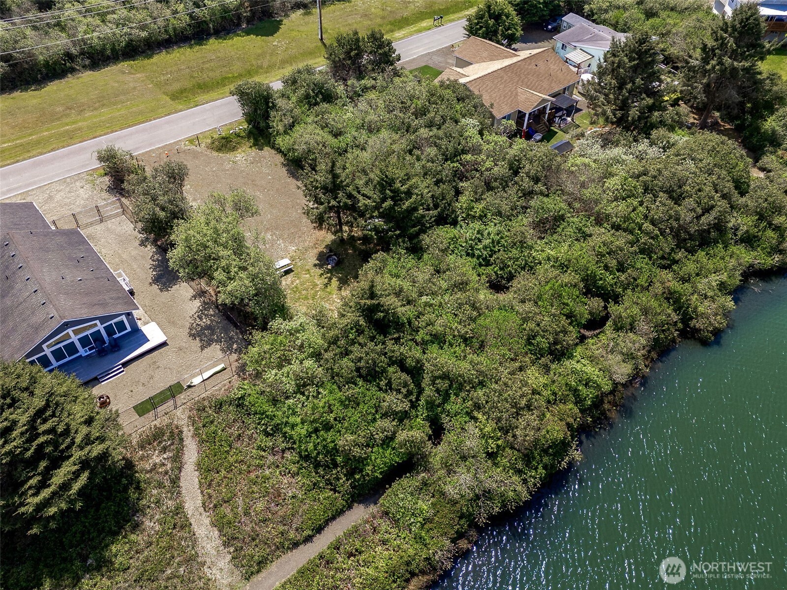 368 Marine View Drive SW, Ocean Shores, WA 98569