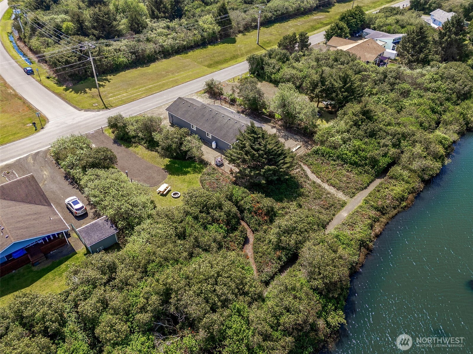 368 Marine View Drive SW, Ocean Shores, WA 98569