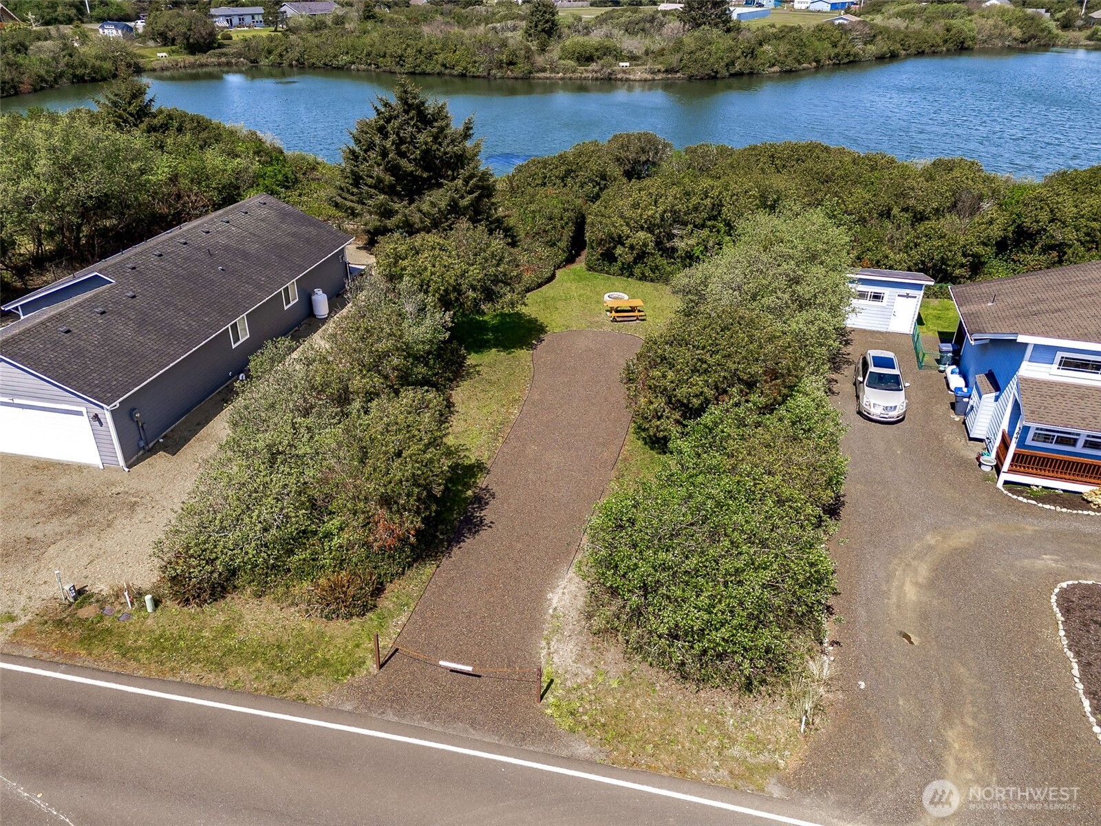 368 Marine View Drive SW, Ocean Shores, WA 98569